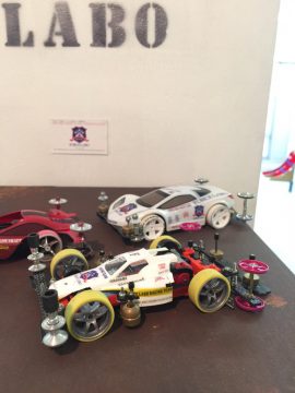 A hobby racing car labo A hobby racing car labo