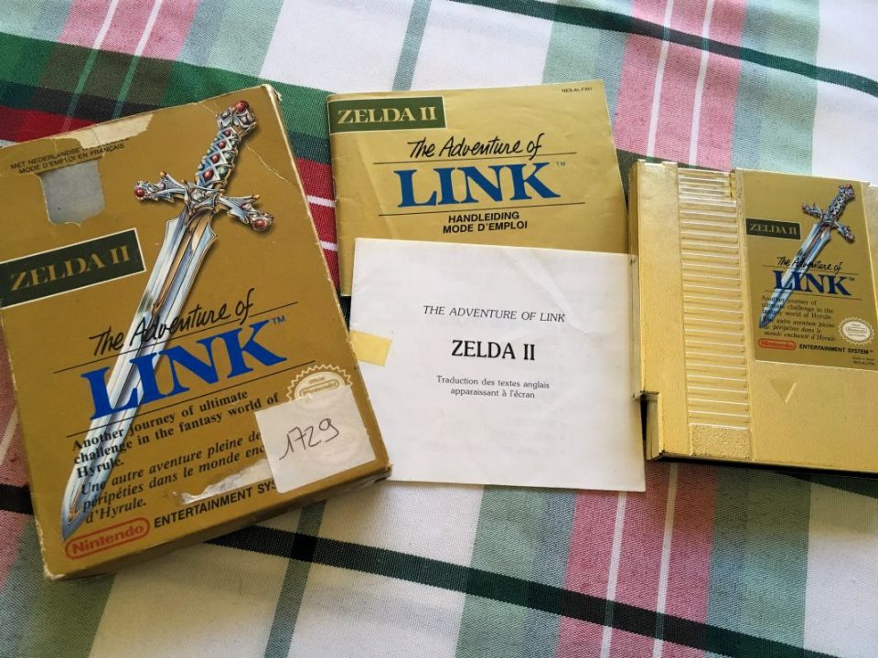 This French and Dutch release of Zelda II published by Nintendo includes a booklet that translates the English text into French This French and Dutch release of Zelda II published by Nintendo includes a booklet that translates the English text into French