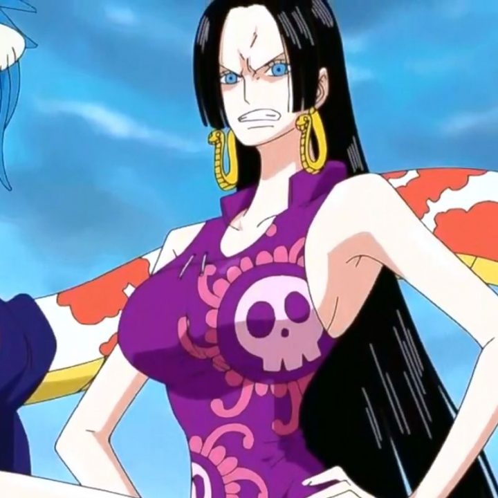 Boa Hancock, an island empress in One Piece, uses warawa Boa Hancock, an island empress in One Piece, uses warawa